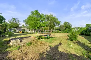 1905 Bissel Ln, Austin, TX 78745 - Photo 8