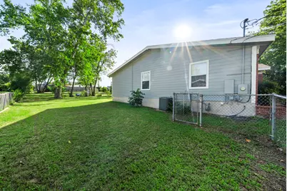 1905 Bissel Lane, Austin, TX 78745 - Photo 10