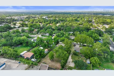 1905 Bissel Lane, Austin, TX 78745 - Photo 36