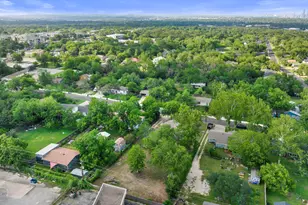 1905 Bissel Ln, Austin, TX 78745 - Photo 36