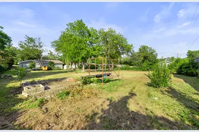 1905 Bissel Lane, Austin, TX 78745 - Photo 8