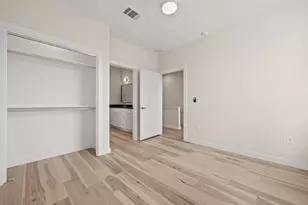 4801 Sara Dr, Austin, TX 78721 - Photo 18