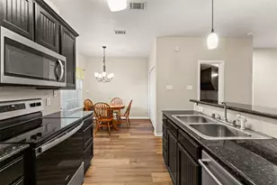 2009 S 10th St, Waco, TX 76706 - Photo 14