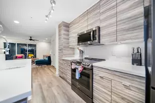 604 N Bluff Dr, Austin, TX 78745 - Photo 10