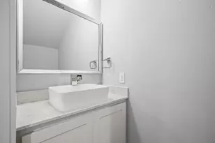 1220 Delano St, Austin, TX 78721 - Photo 12