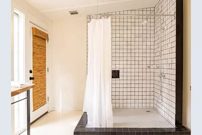 315 E Live Oak Street, Austin, TX 78704 - Photo 16