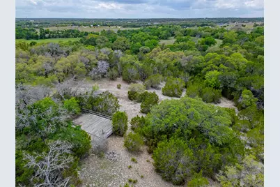 910 Abbey Road, Liberty Hill, TX 78642 - Photo 38