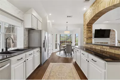 10905 Grassmere Court, Austin, TX 78739 - Photo 16