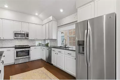 10905 Grassmere Court, Austin, TX 78739 - Photo 6