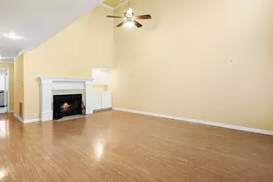 10900 Crown Colony Dr, Austin, TX 78747 - Photo 14