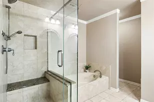 10900 Crown Colony Dr, Austin, TX 78747 - Photo 20