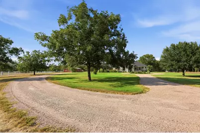 450 Colorado Drive, Cedar Creek, TX 78612 - Photo 4