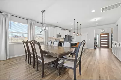 207 Dogvane Circle W, Kyle, TX 78640 - Photo 10