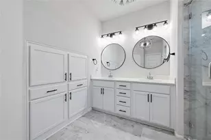 207 Dogvane Circle W, Kyle, TX 78640 - Photo 16