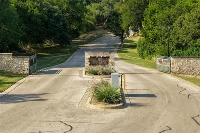 654 Creekside Drive, Belton, TX 76513 - Photo 8