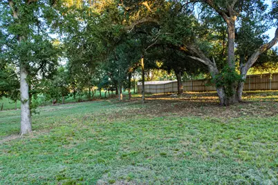 654 Creekside Drive, Belton, TX 76513 - Photo 4