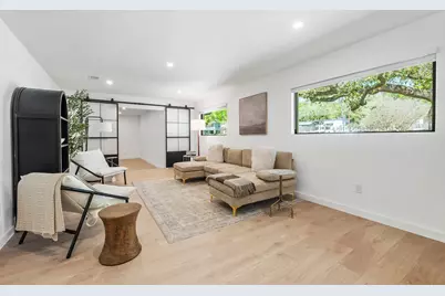 2607 Pembrook Trail, Austin, TX 78731 - Photo 6