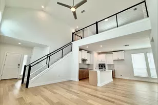 405 Young St, Buda, TX 78610 - Photo 2