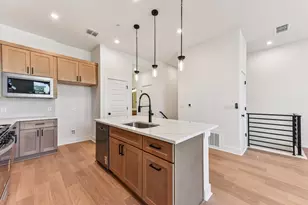 200 W 56th St, Austin, TX 78751 - Photo 14