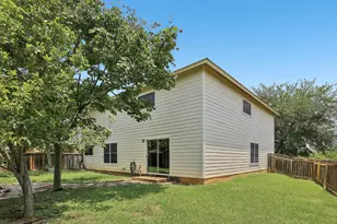 7658 Marble Ridge Dr, Austin, TX 78747 - Photo 32
