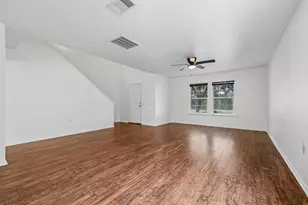 7658 Marble Ridge Dr, Austin, TX 78747 - Photo 4