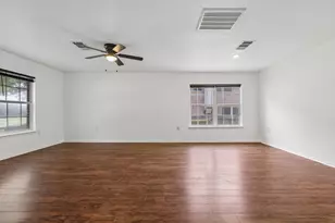 7658 Marble Ridge Dr, Austin, TX 78747 - Photo 6
