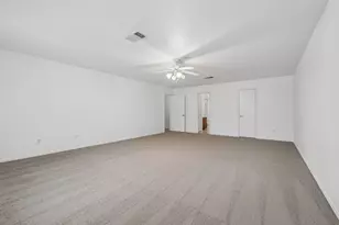 7658 Marble Ridge Dr, Austin, TX 78747 - Photo 20