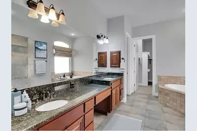 1921 University Club Drive, Austin, TX 78732 - Photo 18