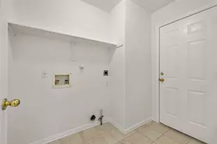 239 Dana Dr, Hutto, TX 78634 - Photo 18