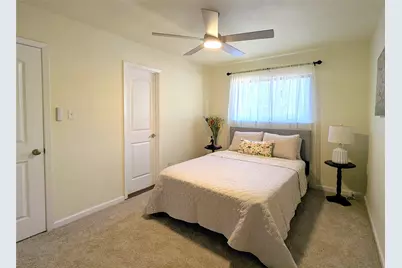 2423 Village Walk, Austin, TX 78744 - Photo 16
