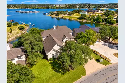 343 Venture Boulevard S, Point Venture, TX 78645 - Photo 2