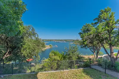 343 Venture Boulevard S, Point Venture, TX 78645 - Photo 8