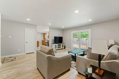 2106 Ponciana Loop, Austin, TX 78744 - Photo 6