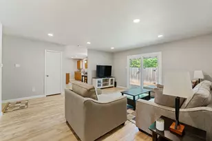 2106 Ponciana Loop, Austin, TX 78744 - Photo 6