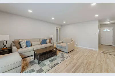 2106 Ponciana Loop, Austin, TX 78744 - Photo 8