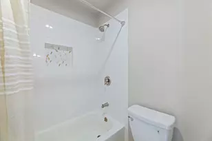 2106 Ponciana Loop, Austin, TX 78744 - Photo 20