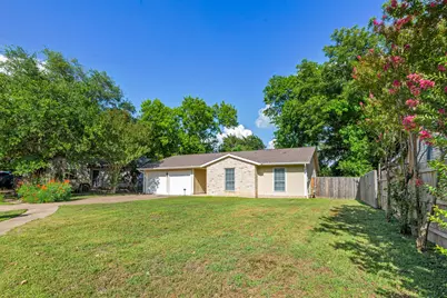2106 Ponciana Loop, Austin, TX 78744 - Photo 2