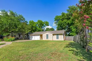 2106 Ponciana Loop, Austin, TX 78744 - Photo 2