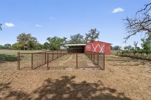 552 Co Rd 306, Rockdale, TX 76567 - Photo 34