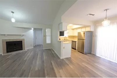 916 Crockett Street #A, Lockhart, TX 78644 - Photo 2