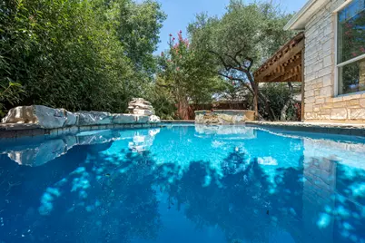 6304 Salcon Cliff Drive, Austin, TX 78749 - Photo 32