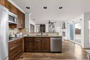 2710 Thrushwood Dr, Austin, TX 78757 - Photo 18