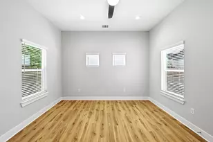6014 Fairway St, Austin, TX 78741 - Photo 18