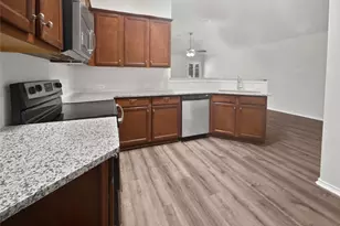 124 Blossom Vly Strm, Buda, TX 78610 - Photo 10