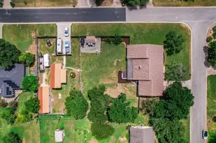 1433 Windcrest Dr, Round Rock, TX 78664 - Photo 10