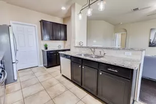 520 Bottle Brush Dr, Kyle, TX 78640 - Photo 10