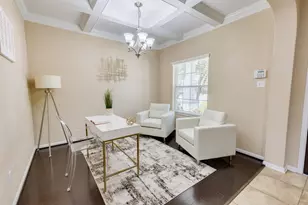 520 Bottle Brush Dr, Kyle, TX 78640 - Photo 4