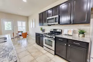 520 Bottle Brush Dr, Kyle, TX 78640 - Photo 8