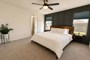 208 Longbridge Dr, Hutto, TX 78634 - Photo 4