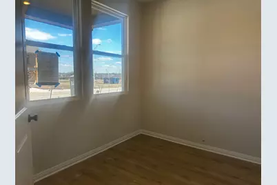 153 Jans Way, Hutto, TX 78626 - Photo 6